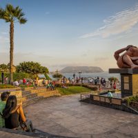 el-malecon-park-in-miraflores-lima-peru-548482389-58f50f223df78ca1599cc2fd